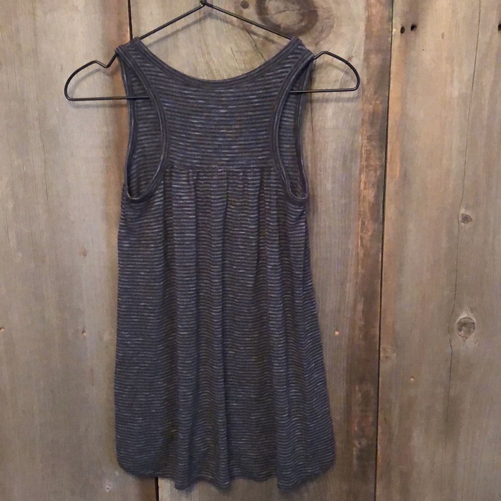 Old Navy Sleeveless Tank Black Gray Stripe Size Large 10 12 High Low Hemline - Picture 2 of 12